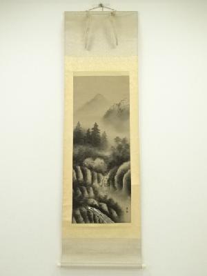 青松筆　水墨山水　肉筆絹本掛軸（保護箱）